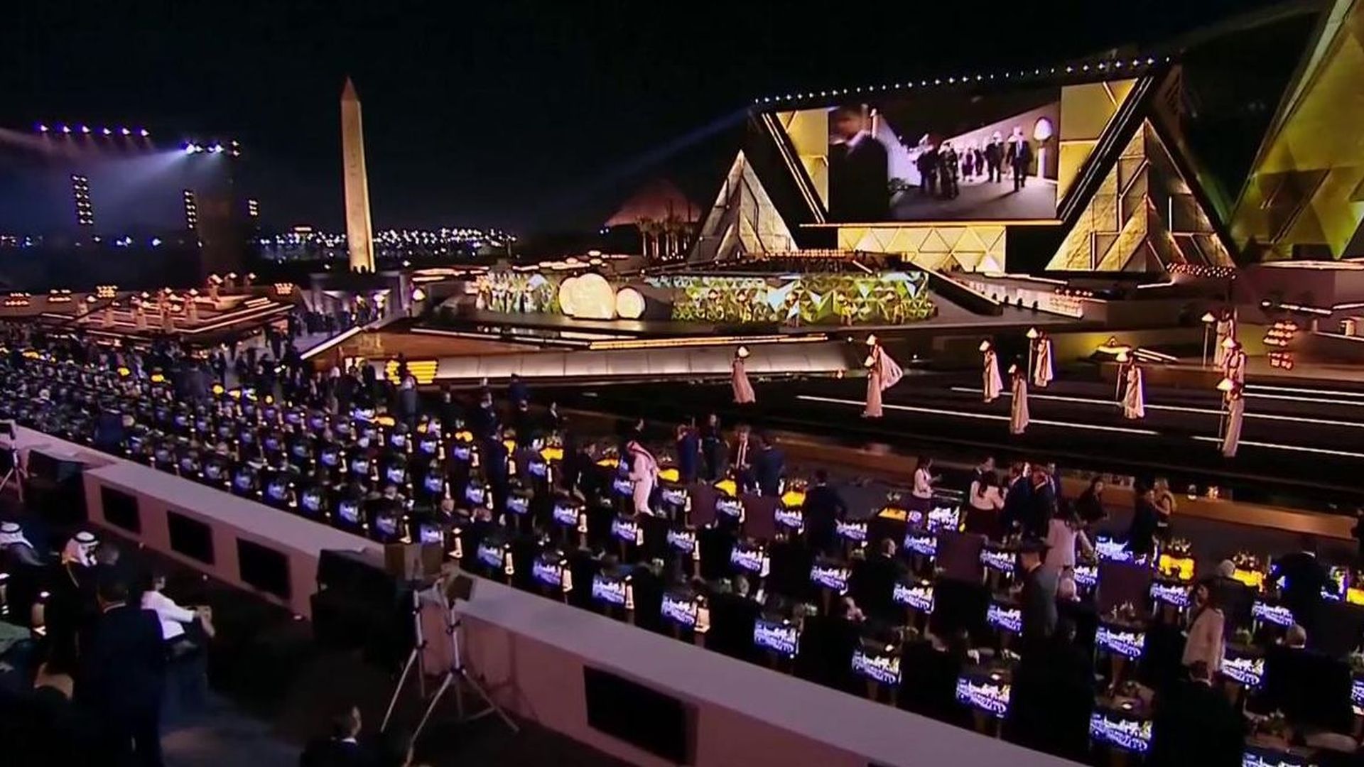 El Gran Museo Egipcio recibe a los primeros visitantes en su inauguración: Felipe VI y Yolanda Díaz, entre ellos El Gran Museo Egipcio recibe a los primeros visitantes en su inauguración: Felipe VI y Yolanda Díaz, entre ellos