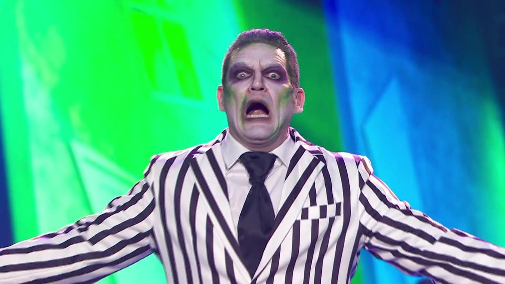 La actuación de Manu Tenorio en la gala 8