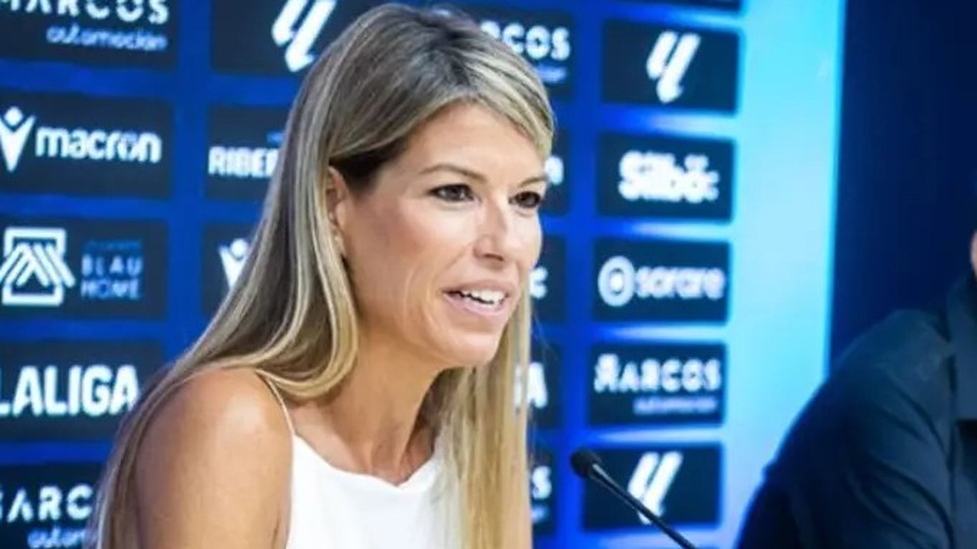 Vilaplana enseñó un video de Utiel inundado a Mazón en El Ventorro a las 17:40 horas del 29-O