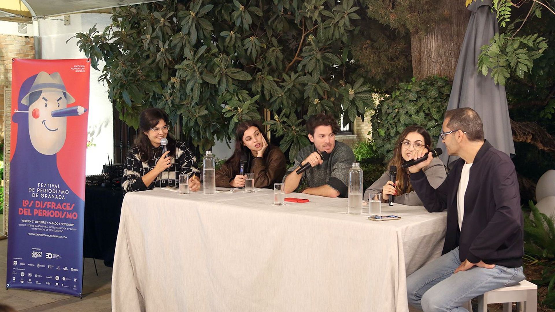 Clara Jiménez Cruz, Mariang, Tamayo, Isabel Serrano y David Jiménez, debatieron sobre las diferencias entre los creadores de contenido y los periodistas