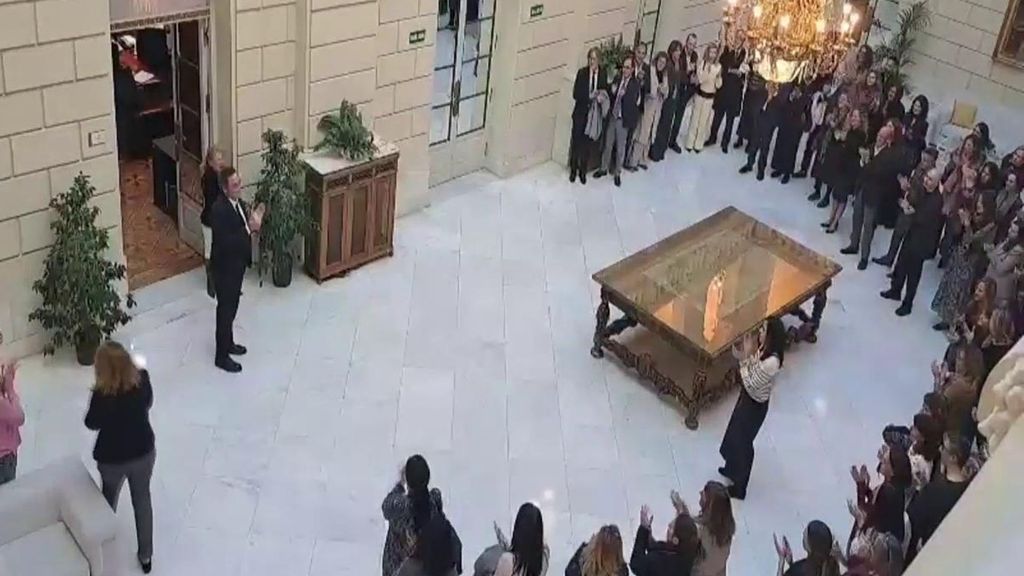 El recibimiento entre aplausos a Álvaro García Ortiz al llegar a la Fiscalía: así fue la ovación de sus compañeros