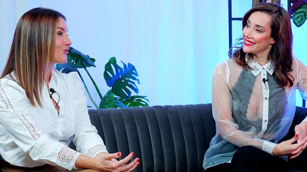 Adara Molinero y su madre hablan de la religión de su familia En las mejores familias Temporada 1 Top Vídeos 11