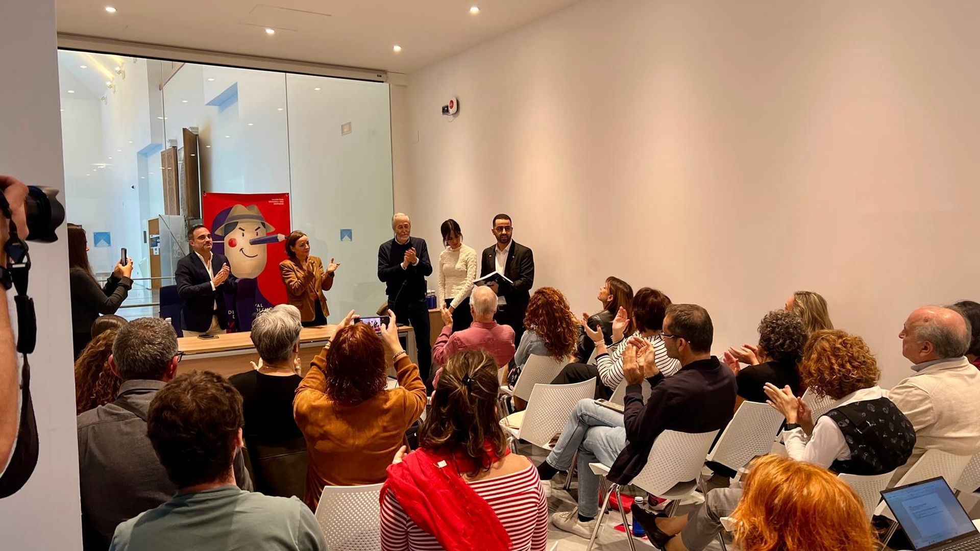 Quico Chirino, Pepa Bueno, Gumersindo Lafuente, Blanca Rodríguez y el periodista que recibió el premio en representación de sus colegas, Diaa Wirdian