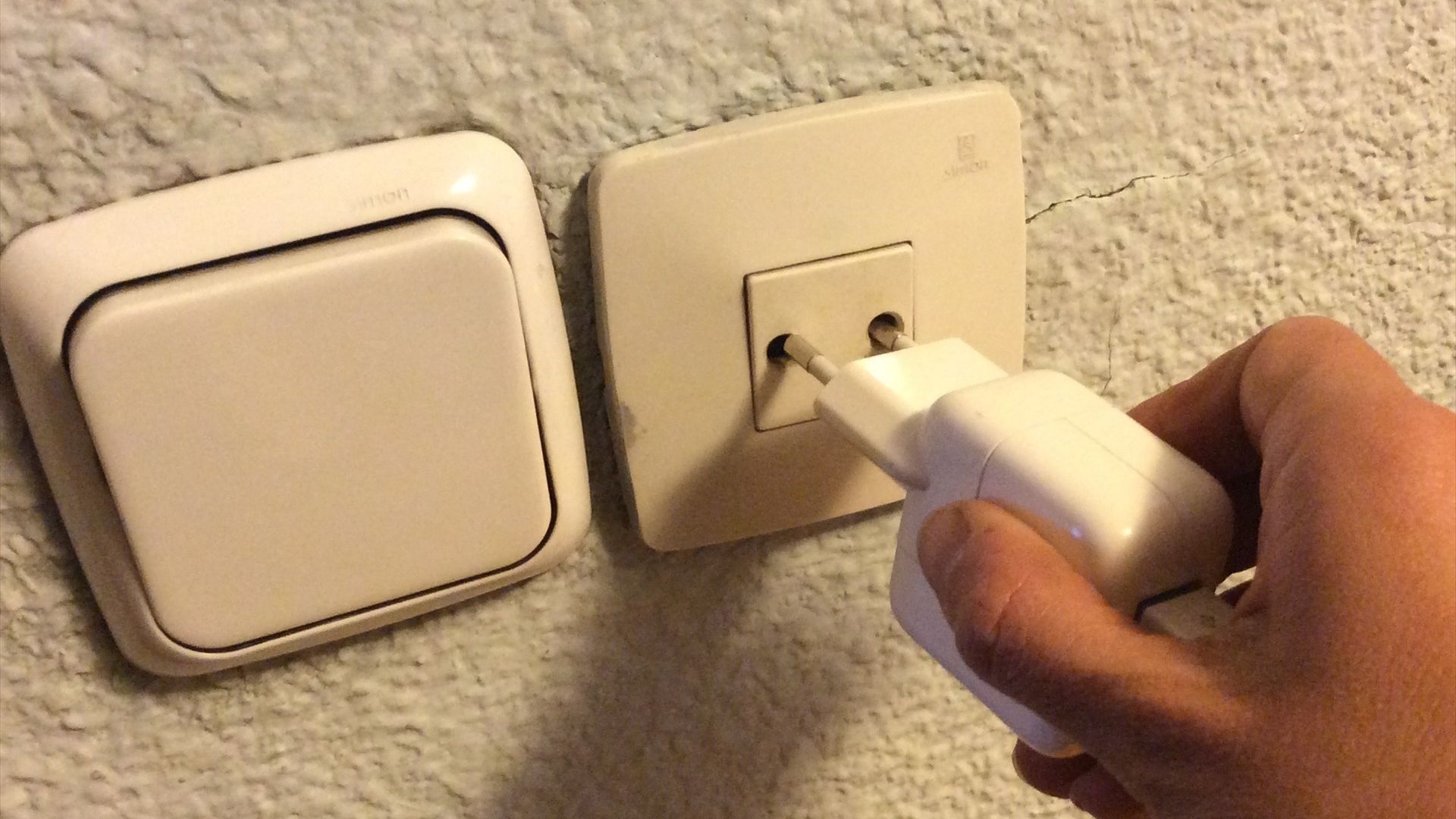 Varias calles y municipios de Madrid sufrirán cortes de luz del 3 al 7 de noviembre de 2025: las zonas afectadas