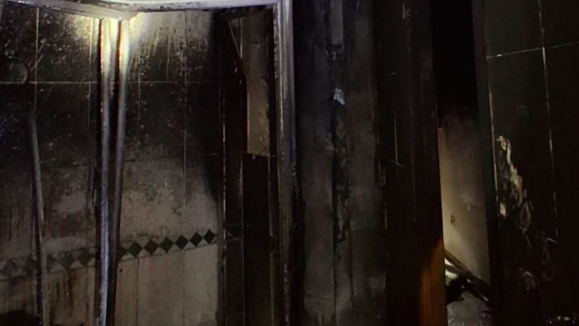 Vivienda incendiada en Puerto de Sagunto, Valencia