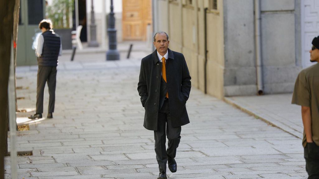 El abogado de González Amador afirma que nunca le dijo a su cliente que el pacto de conformidad se había frustrado por "órdenes de arriba"