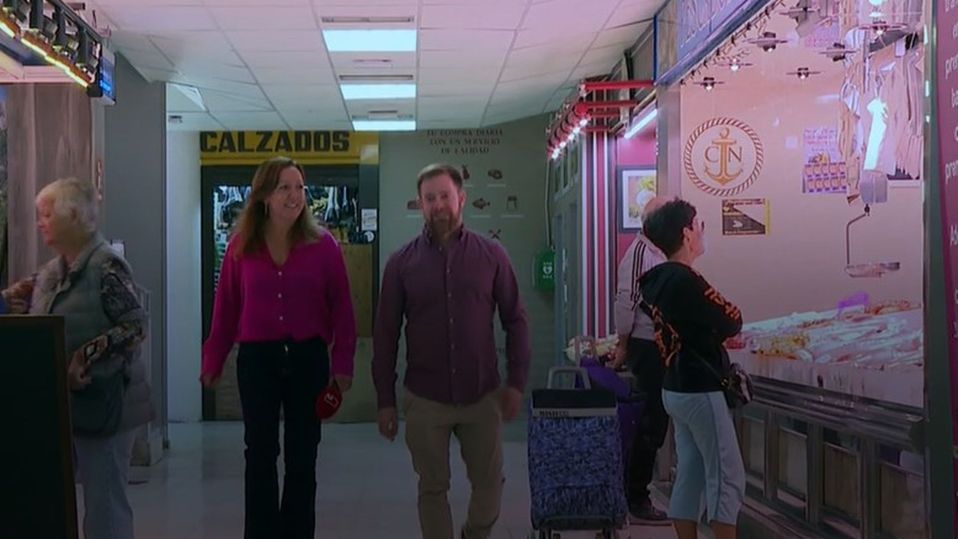 El nutricionista Javier Martínez, autor de "El poder de comer bien", desmonta bulos del gluten, los huevos o los plátanos