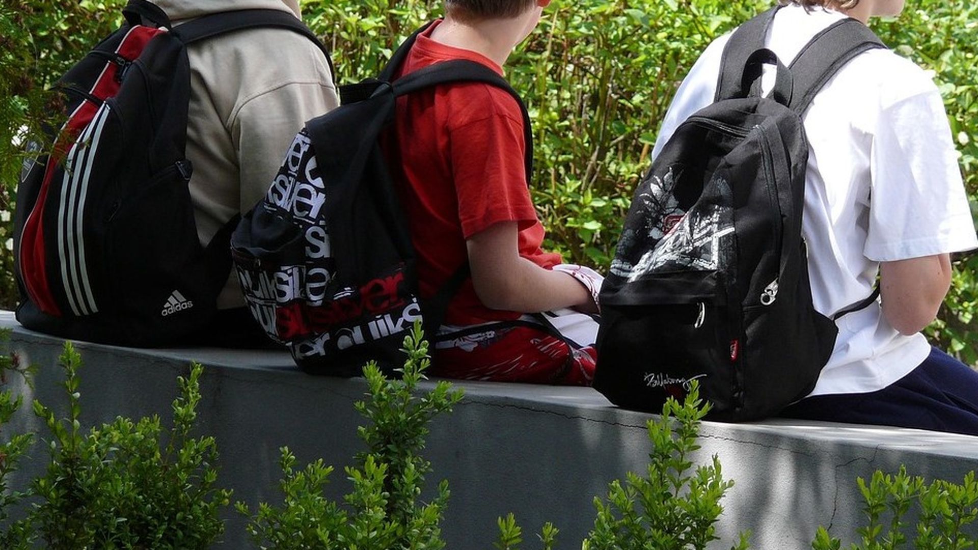 Imagen de archivo de varios alumnos de un centro educativo