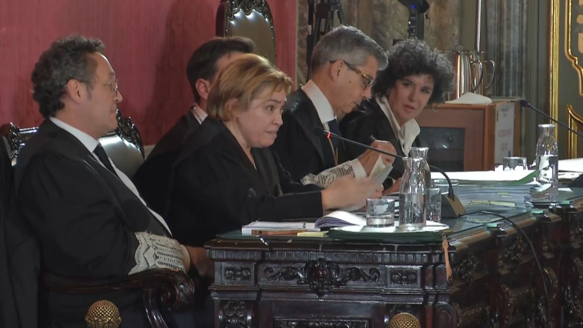 Los jueces que entrevistaban a Miguel Ángel Rodríguez