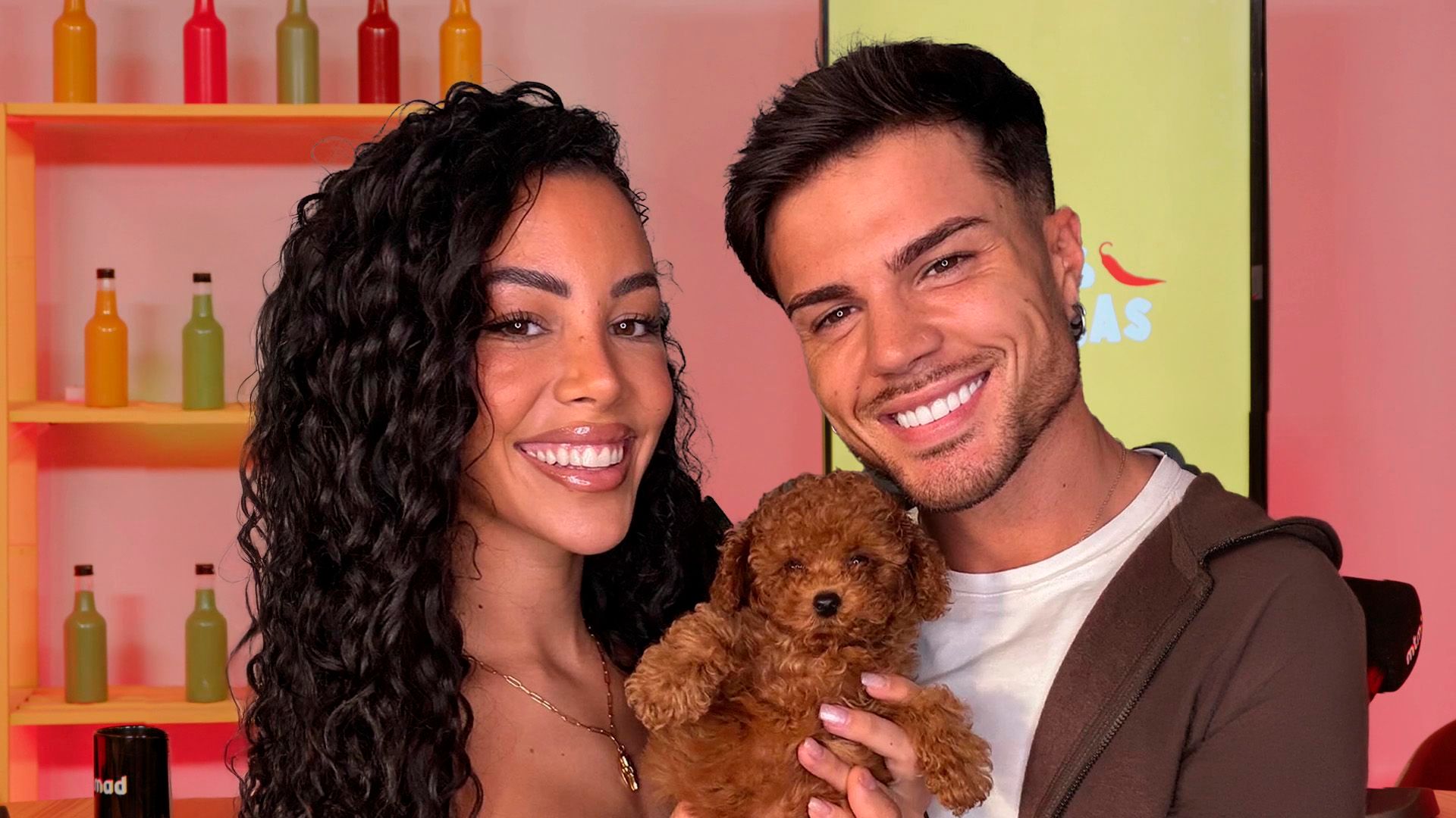 Bayan Al Masri confiesa si quiere ir a ‘La isla de las tentaciones’ con su novio En todas las salsas Temporada 8 Top Vídeos 869