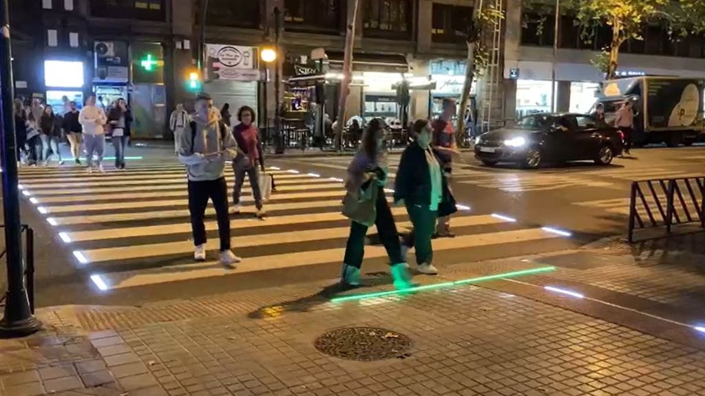 Córdoba inaugura una ruta iluminada con luces led y podotáctil para personas con discapacidad visual