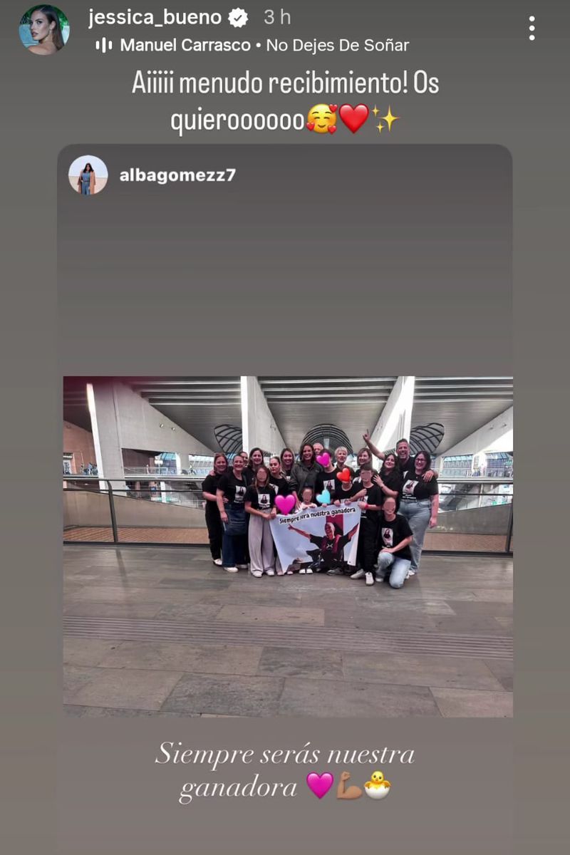 La imagen del reencuentro de Jessica Bueno con sus tres hijos