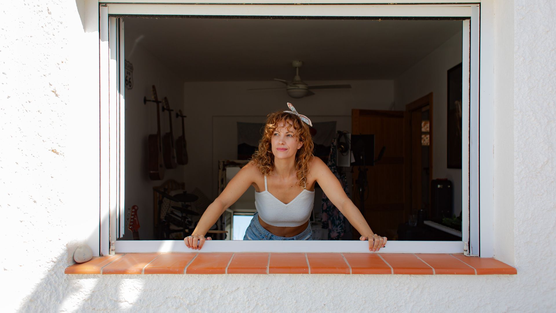 Marina_en_la_ventana_2[1]