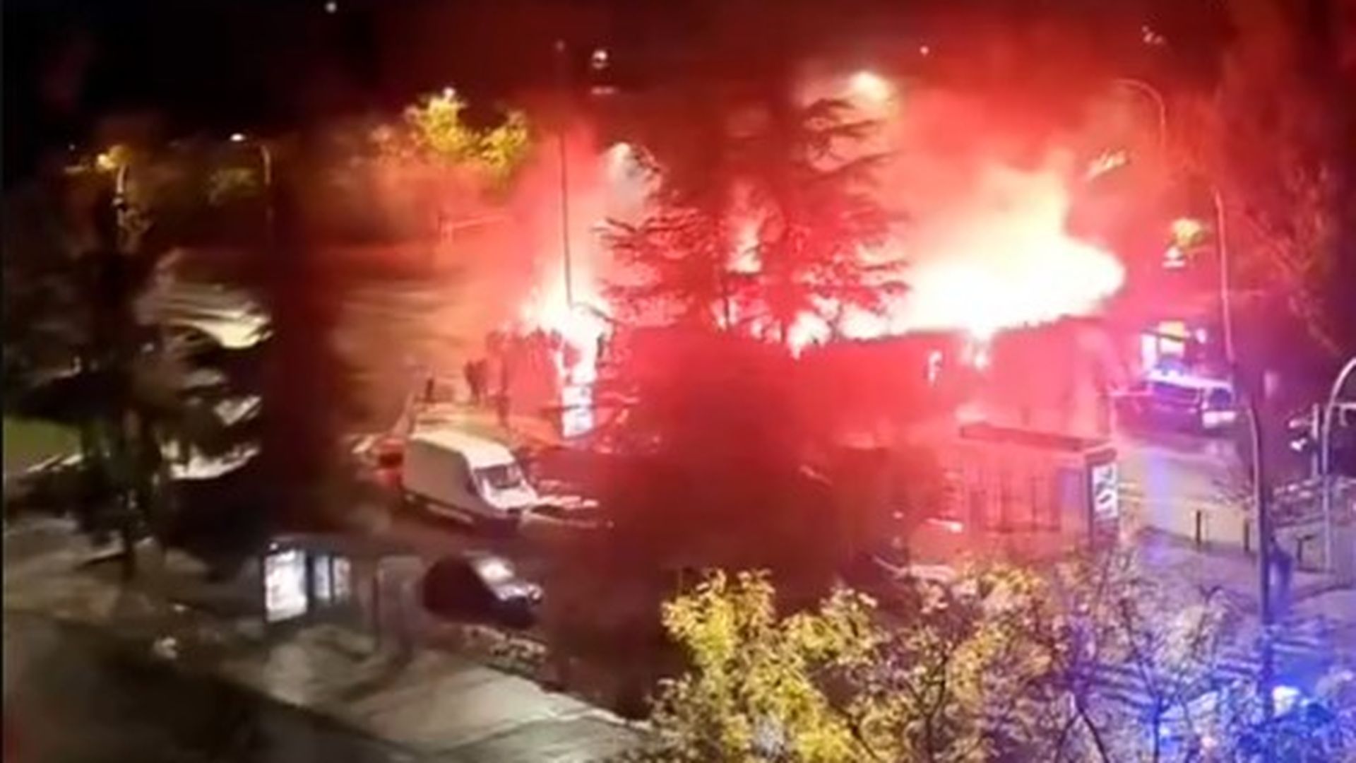 Al menos un detenido en una noche de disturbios entre ultras del Rayo y el Poznan polaco