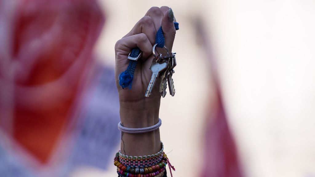 La crisis de la vivienda y la presión del alquiler, en datos: en Barcelona una media de 444 personas se interesan por el mismo anuncio en los 10 primeros días