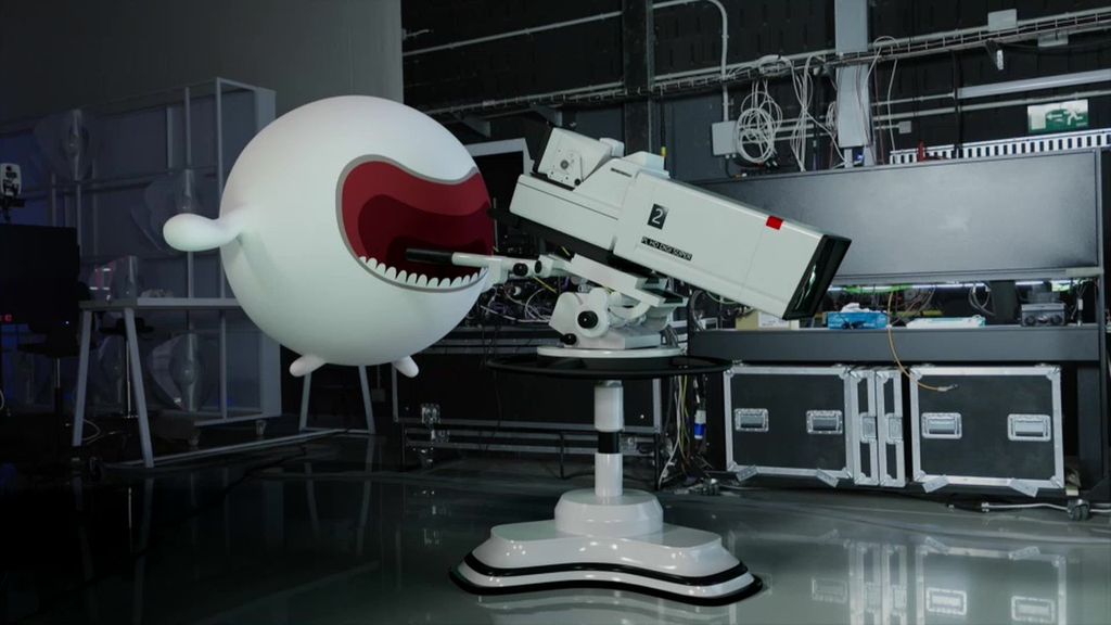 Los 2balls revolucionan a los presentadores de Noticias Cuatro en el 20 Aniversario de la cadena