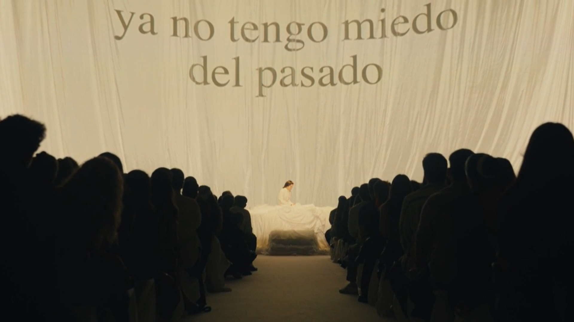 Rosalía celebra el lanzamiento de 'Lux' con un listenning party íntimo y exclusivo en Barcelona