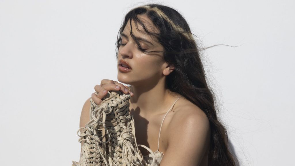 Rosalía pone de titulo a una de sus canciones 'Sauvignon Blanc', la variedad de uva de su vino favorito