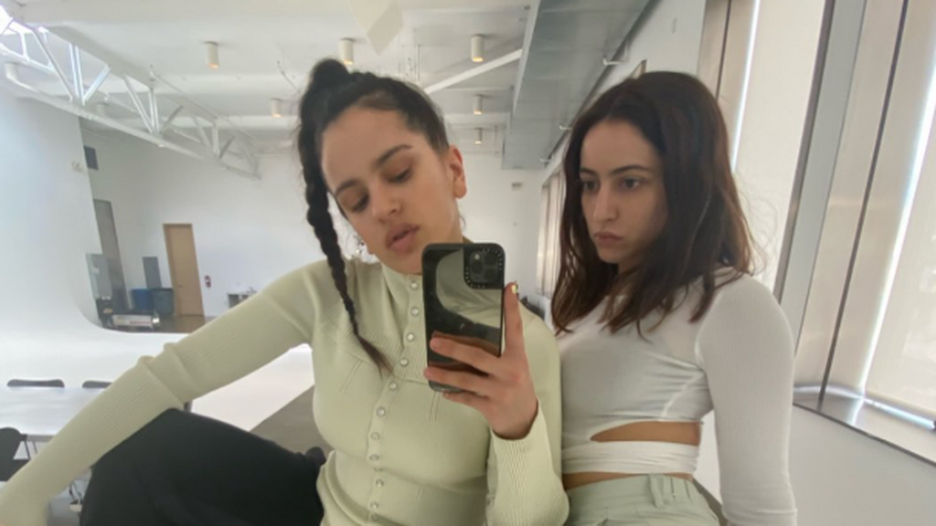 Rosalía y su hermana Pilar Vila