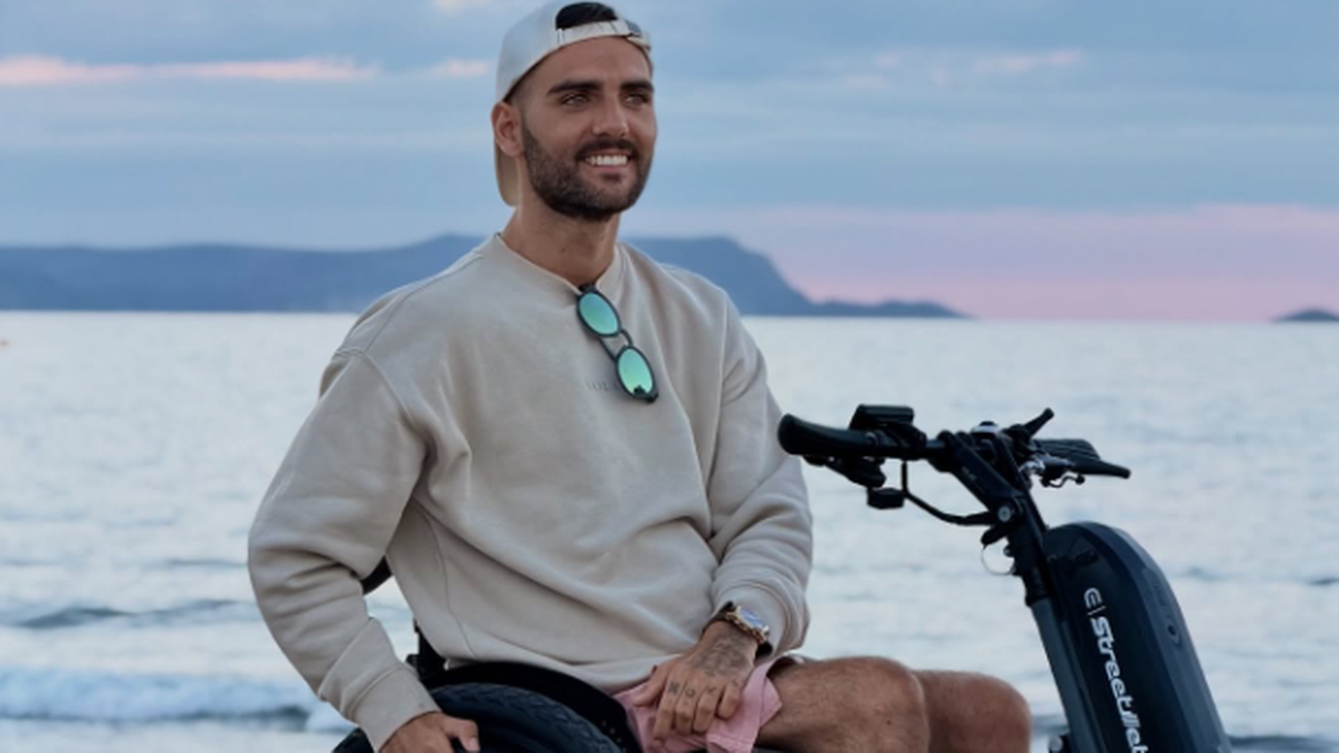 Ander, de 31 años, sufrió una lesión medular en 2020, tras un accidente en una piscina.