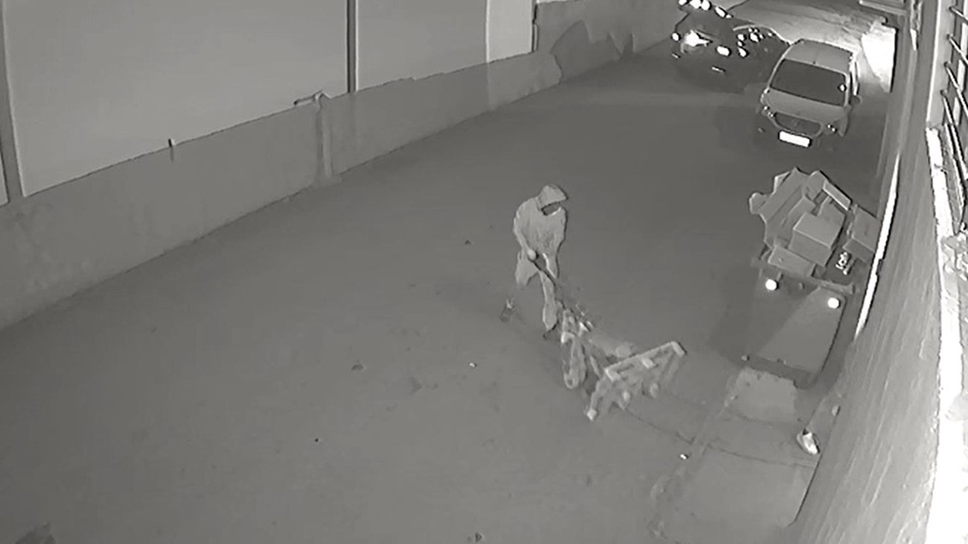 Así robaron los jamones en Lucena