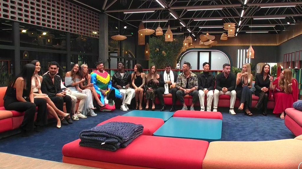 Concursantes que empiezan viviendo en la casa