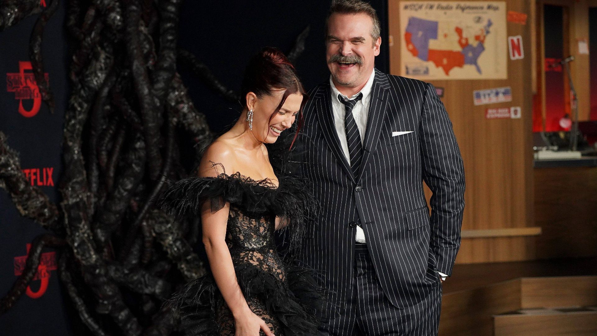 Millie Bobby Brown y David Harbour, en la presentación de la quinta temporada de 'Stranger Things'