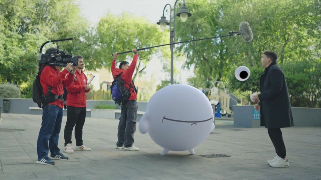 Xuso Jones pone a prueba a los 2balls en ‘Lo sabe, no lo sabe’: “¿Cuántos años cumplimos este mes en Cuatro?”