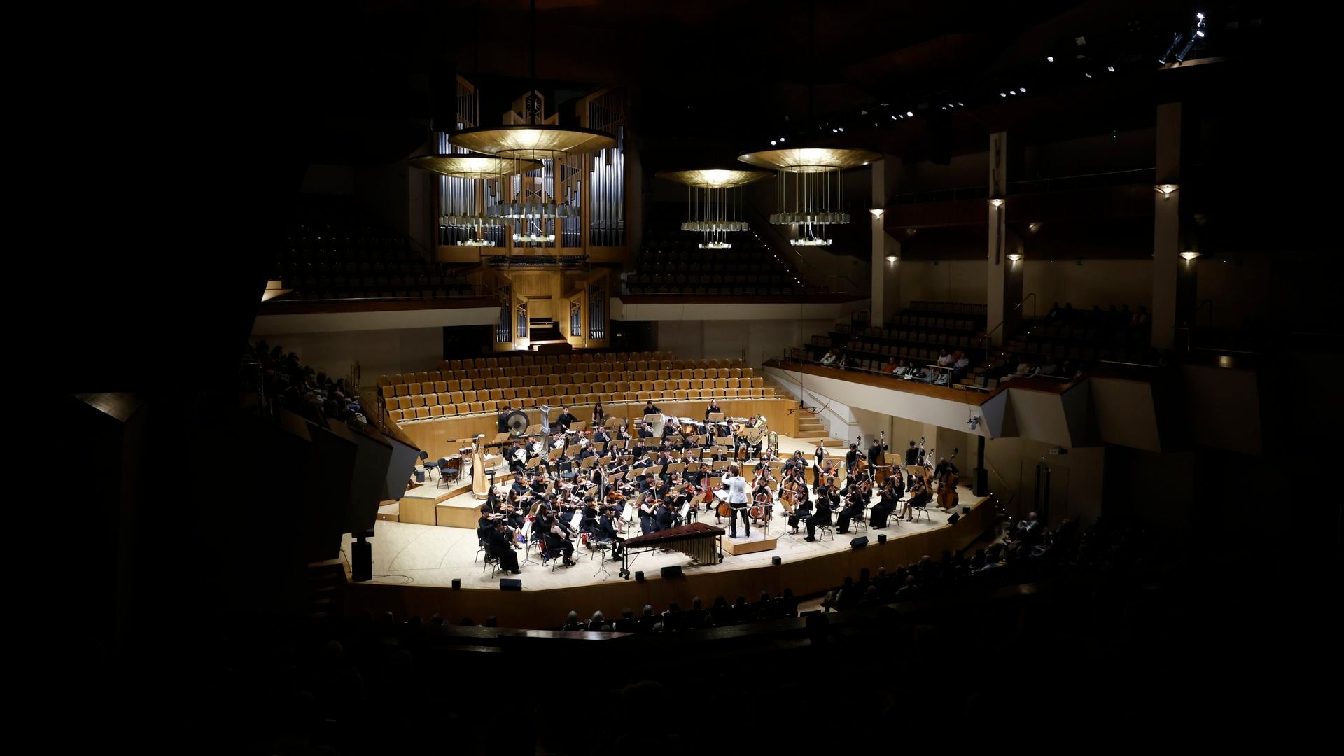 El concierto a las víctimas de la DANA que ha ofrecido la Sinfónica Juvenil de Costa Rica en Madrid