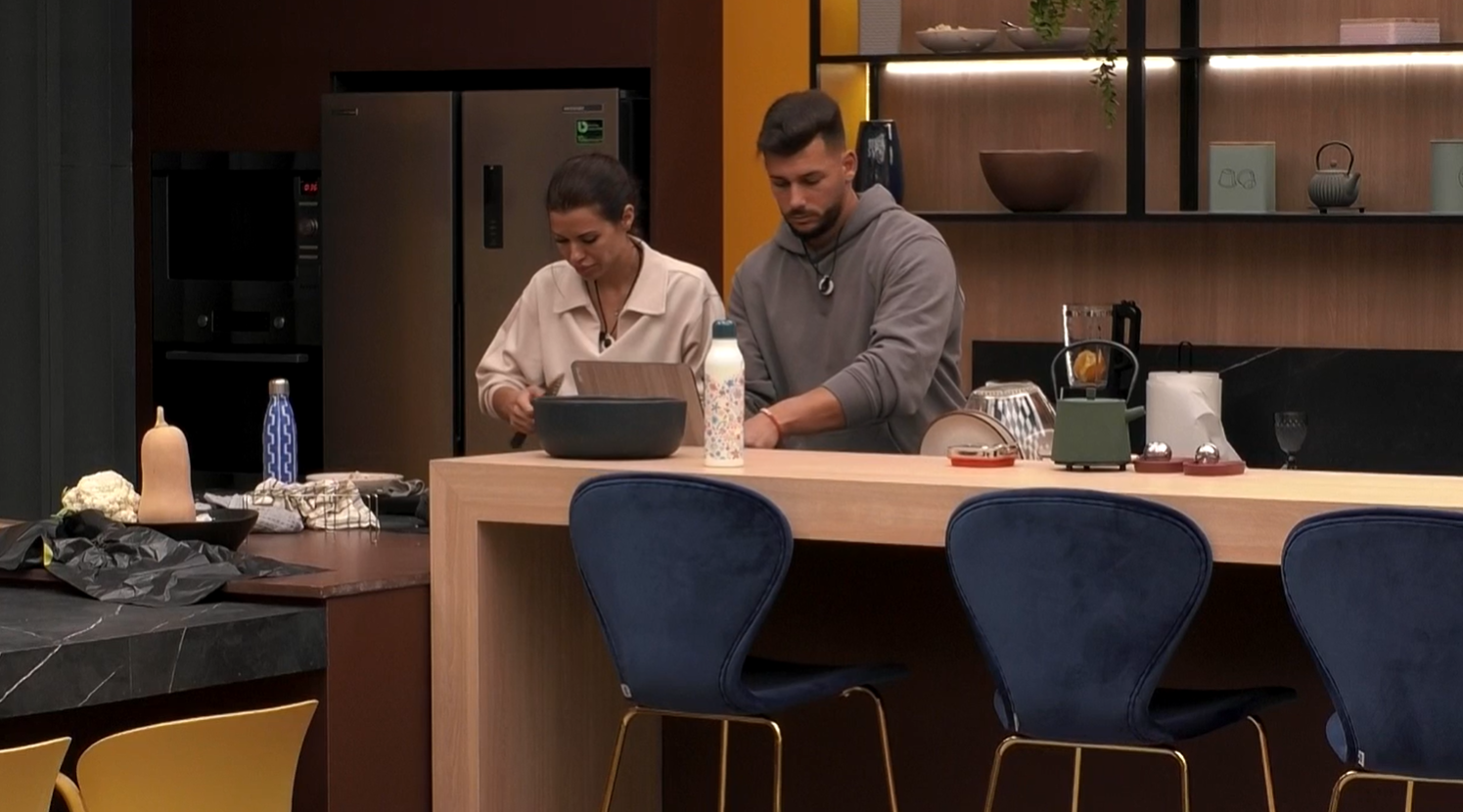 Jonay y Patricia en la cocina