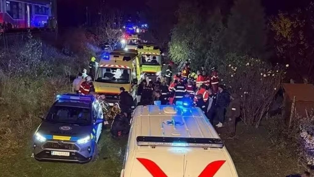 Un choque entre dos trenes deja decenas de heridos y 11 personas hospitalizas en el suroeste de Eslovaquia