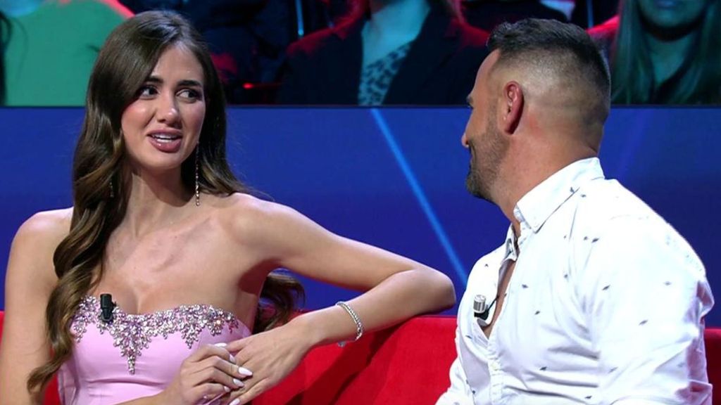 Maica se queda de piedra ante las palabras de Marcos, hermano de Diego, en plató: "Te estaba haciendo ojitos"