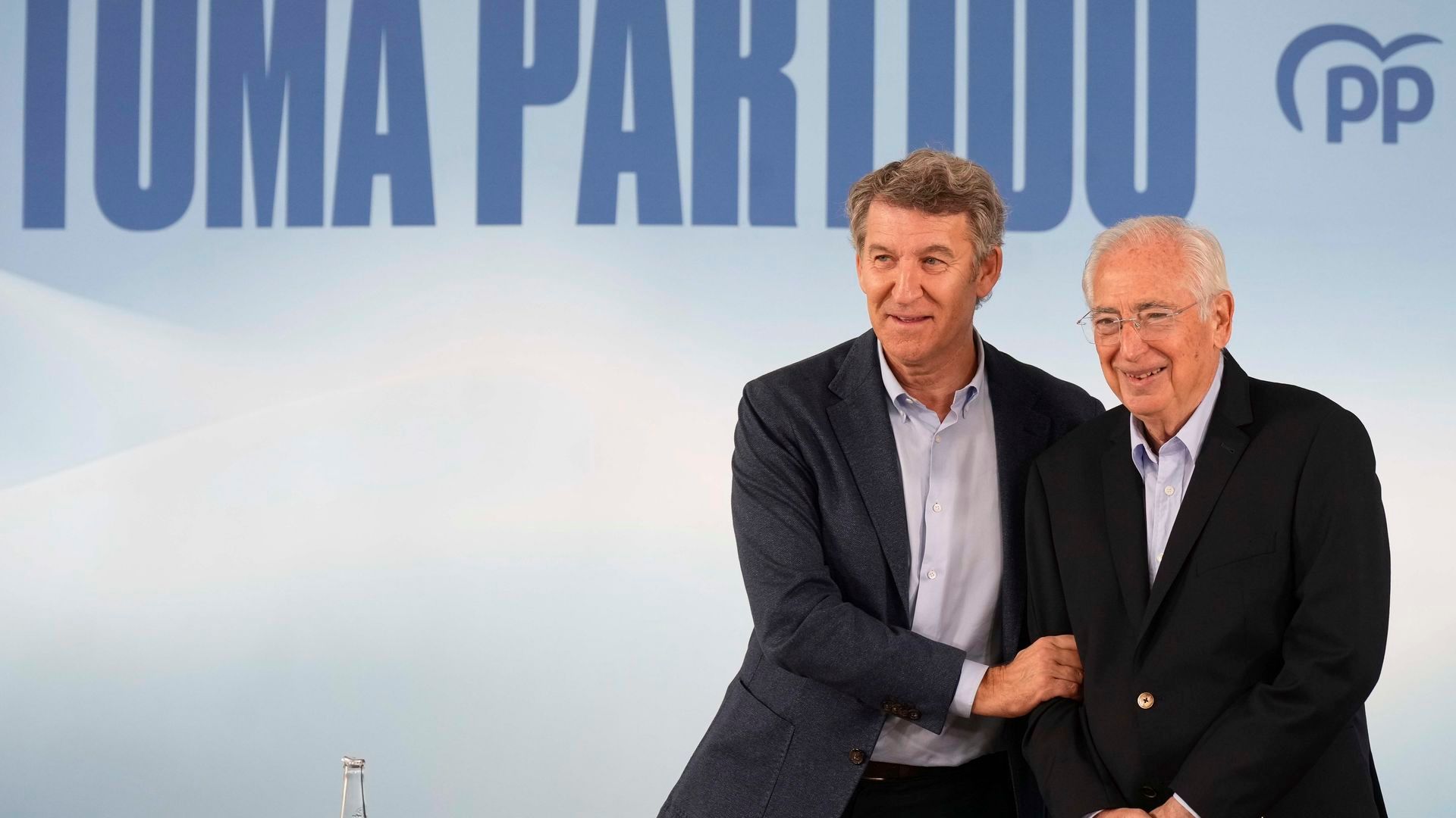 El líder del PP se lleva a la dirección general de su partido a Melilla