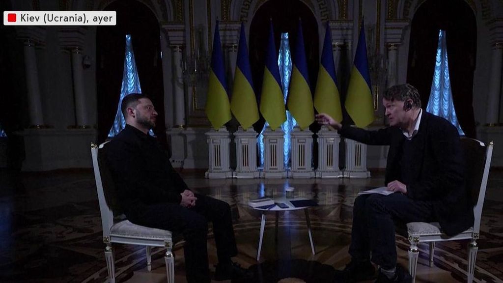 La Guerra del frío empieza en Ucrania: Zelenski sufre un apagón en plena entrevista