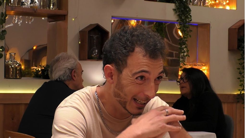 La respuesta de un soltero de ‘First Dates’ al conocer la historia de la relación pasada de su cita: “Entonces la tonta eres tú”