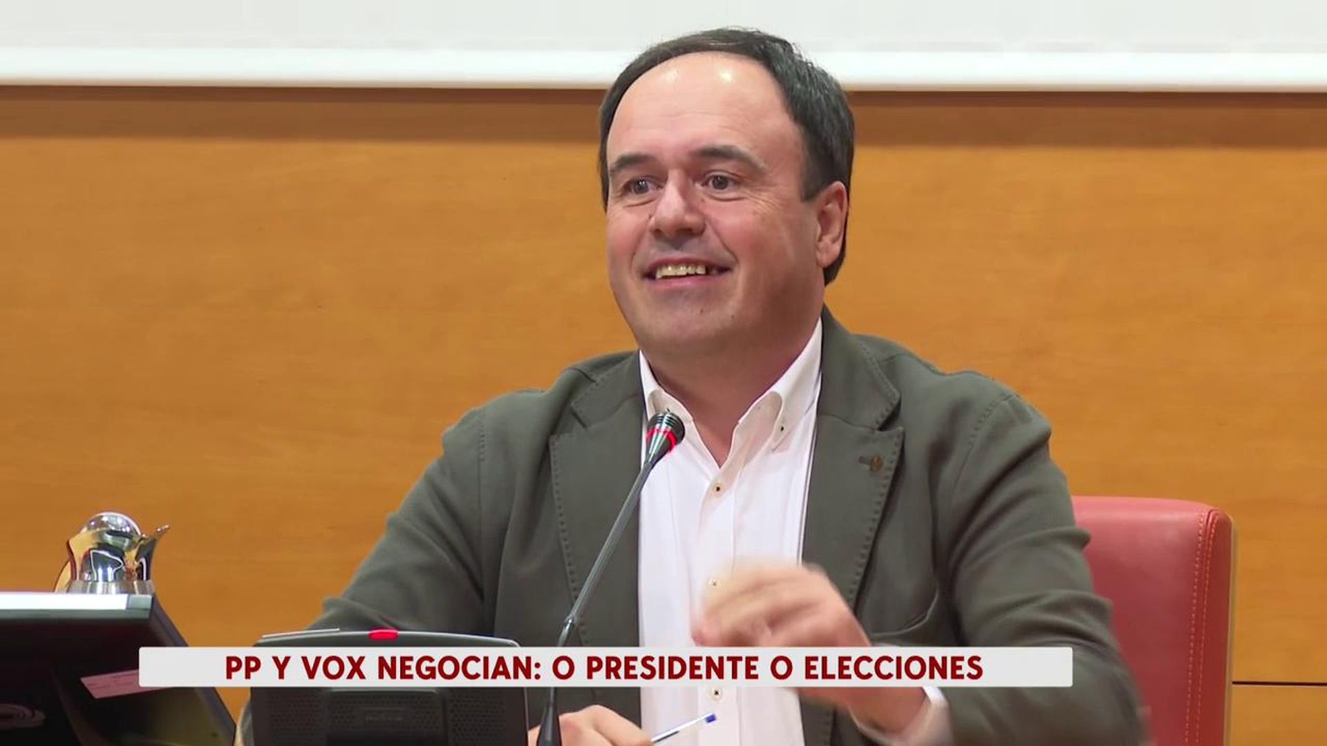 PP y Vox tienen 10 días para ponerse de acuerdo con el sustituto de Mazón