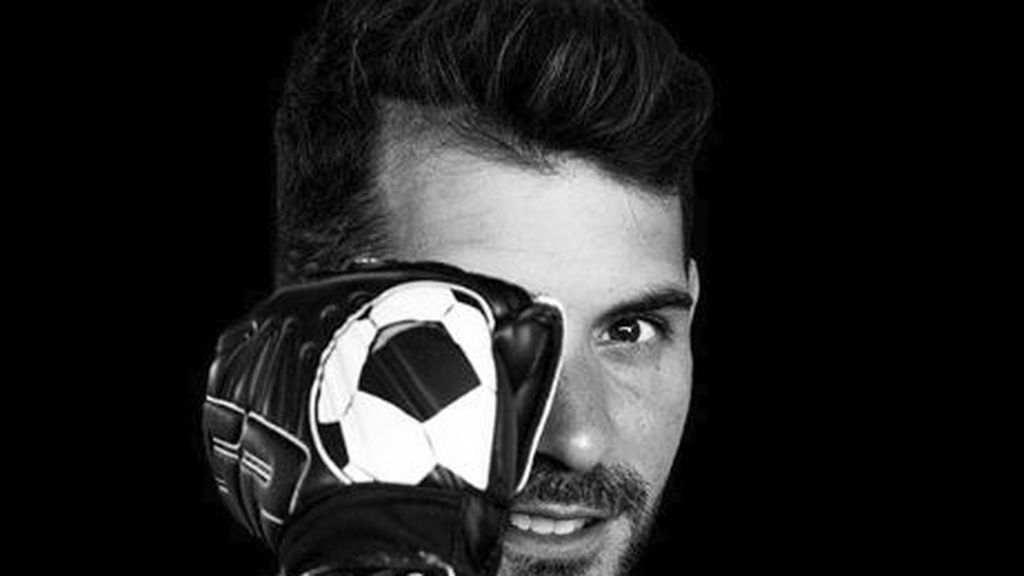 Herrerín se suma al nuevo reto viral del papel