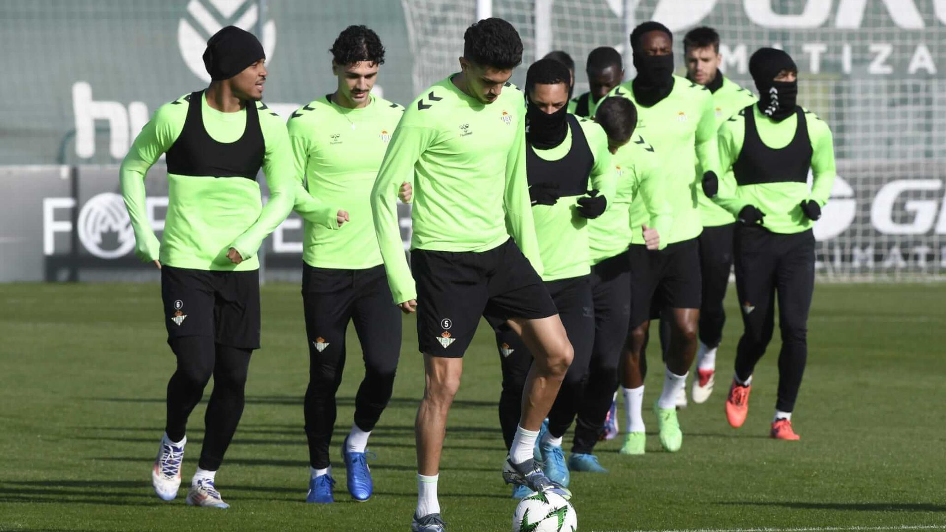 00e66de9_2701_4063_93c8_646b75c92127.jpg 00e66de9_2701_4063_93c8_646b75c92127.jpg