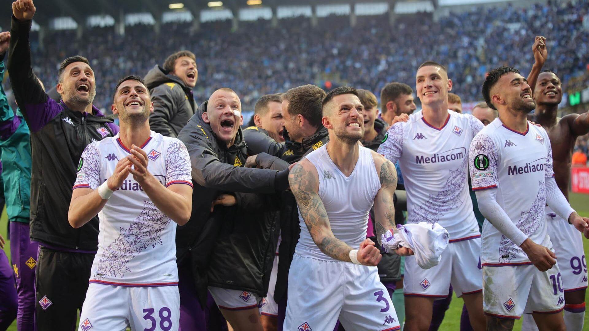 0f607f4d35da8los_jugadores_de_la_fiorentina_celebran_el_pase_a_la_final_en_brujas_foto.jpg