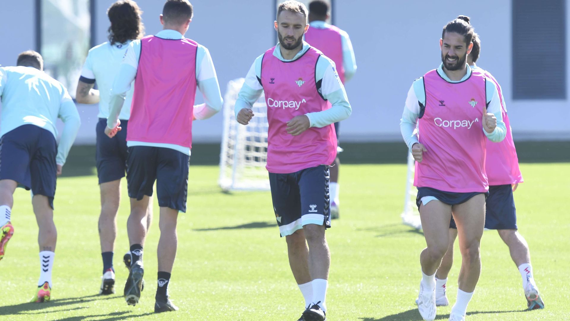 18b33995_5b0a_447f_9d39_d69dacb5d042.jpg 18b33995_5b0a_447f_9d39_d69dacb5d042.jpg