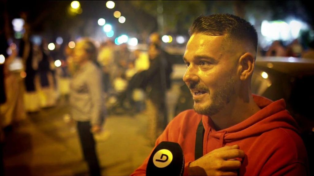 Los sevillanos pasan de la selección española y se vuelcan con la Semana Santa