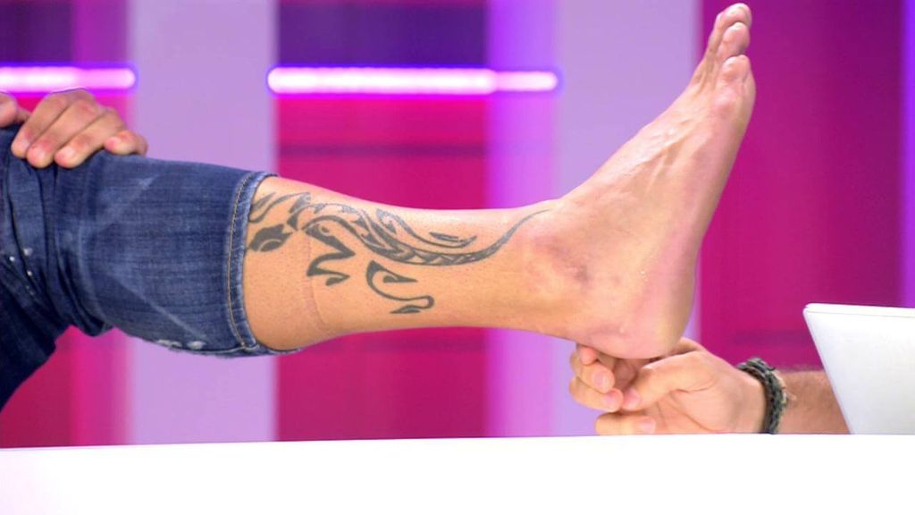 David Barral muestra su tobillo y manda un mensaje a Mikel Oyarzabal