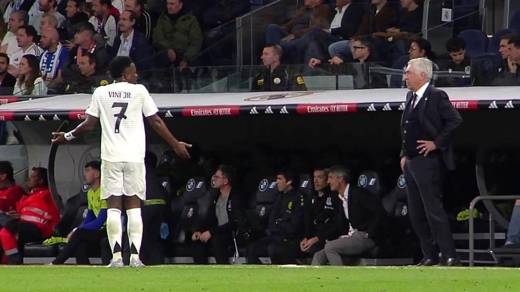Siro López aplaude las amenazas de Carlo Ancelotti a Vinicius: "Tome usted decisiones"