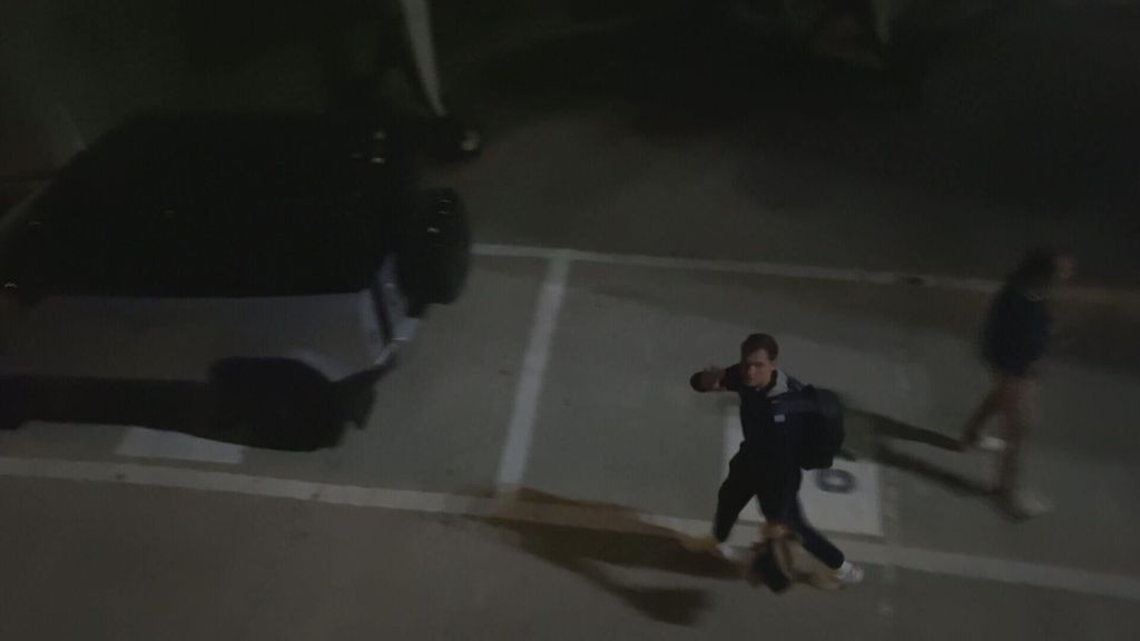 Salida de Juanmi Latasa y Luis Pérez del José Zorrilla tras su incidente