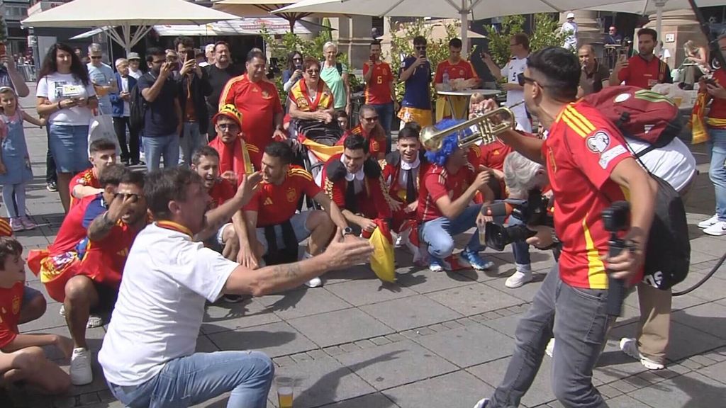 La Marea Roja toma Stuttgart: "Esta selección nos ha hecho creer de nuevo"