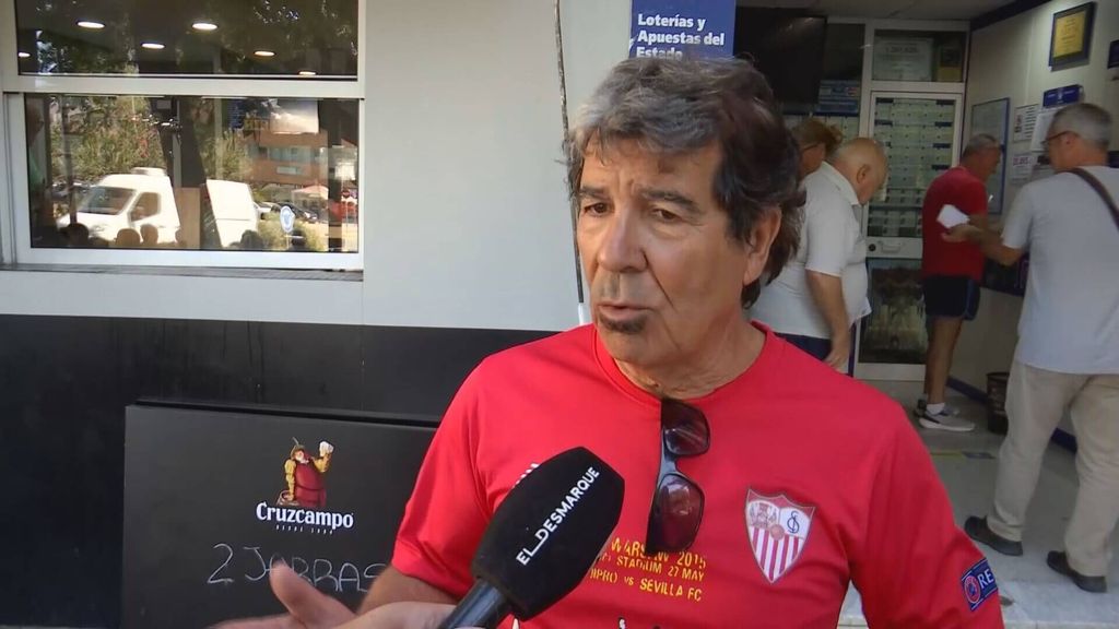 Los aficionados del Sevilla piden fichajes