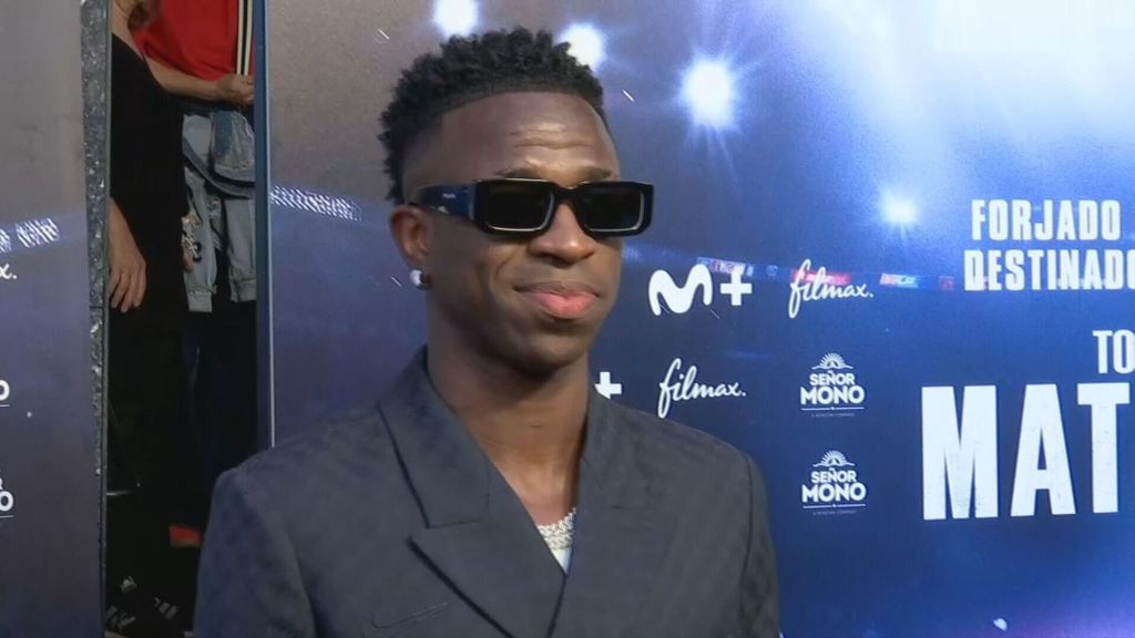 Vinicius no se pierde el estreno de la película de Ilia Topuria: la locura cuando llegó al evento