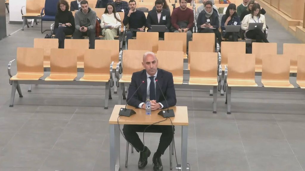 Luis Rubiales y su encuentro con Jenni Hermoso en el vestuario