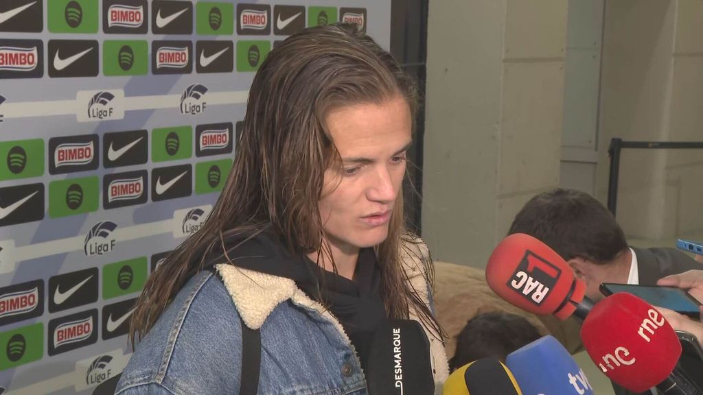 Irene Paredes hace autocrítica y Pere Romeu clama por el gol anulado a Jana en el Clásico femenino contra el Real Madrid