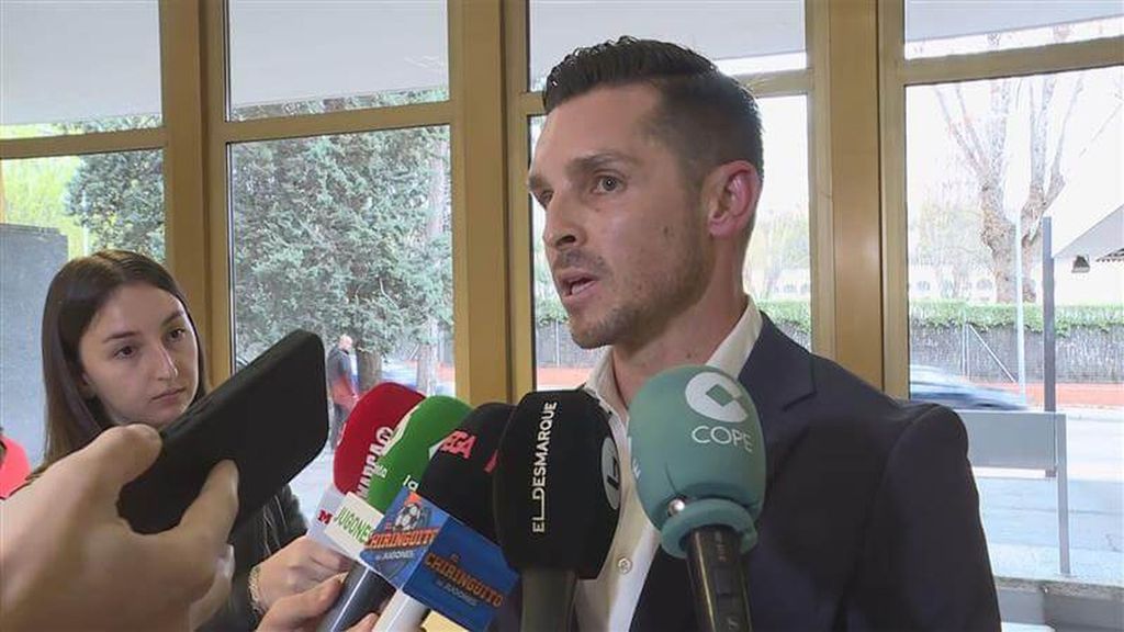 Medina Cantalejo y Del Cerro Grande responden a la pancarta en Cornellà